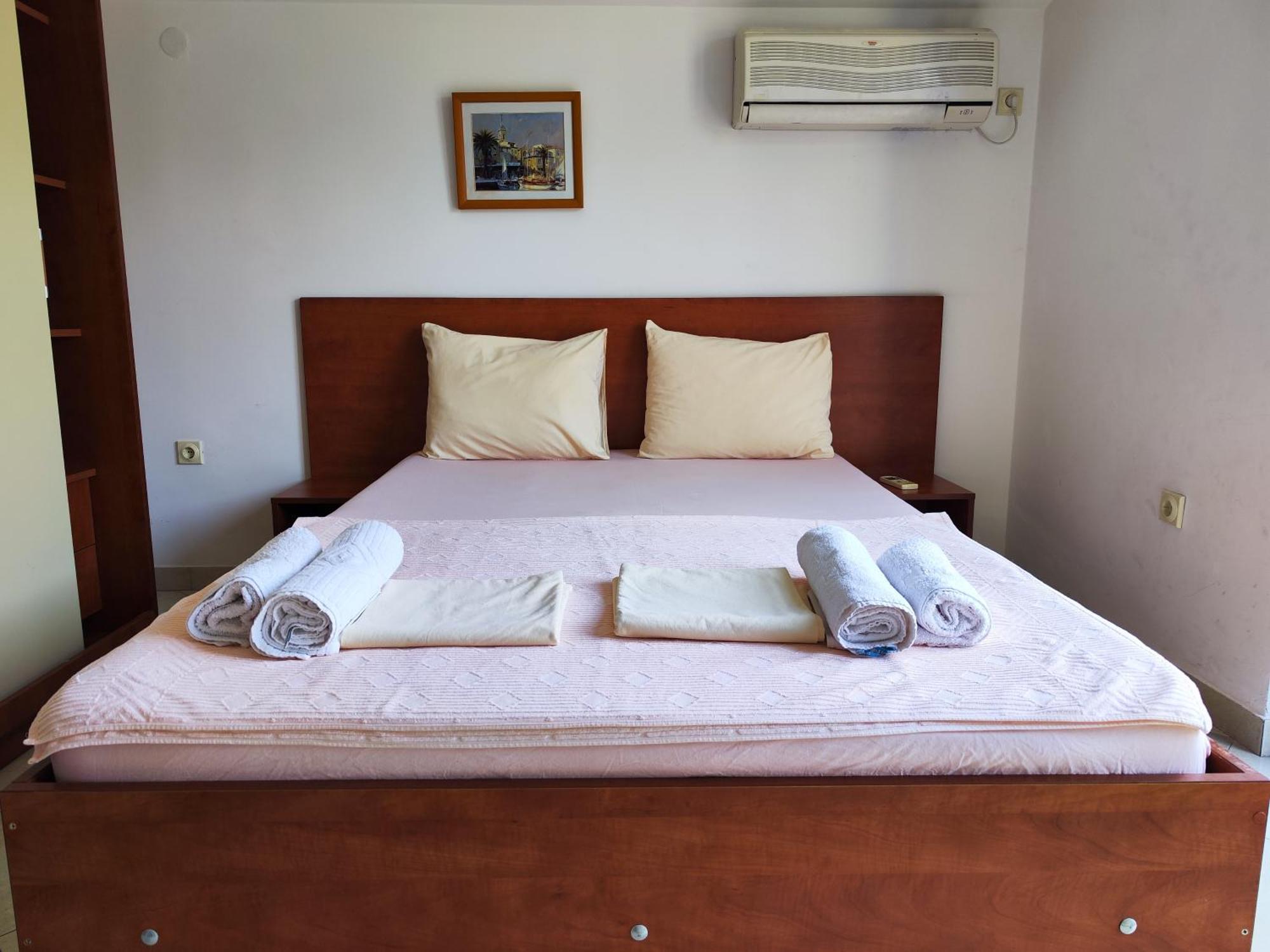 Glory Apartment *
