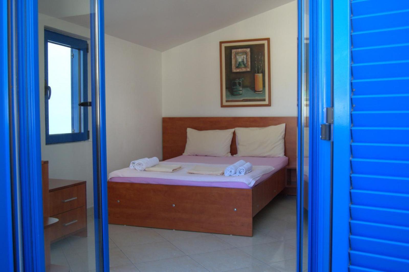 Glory Apartment