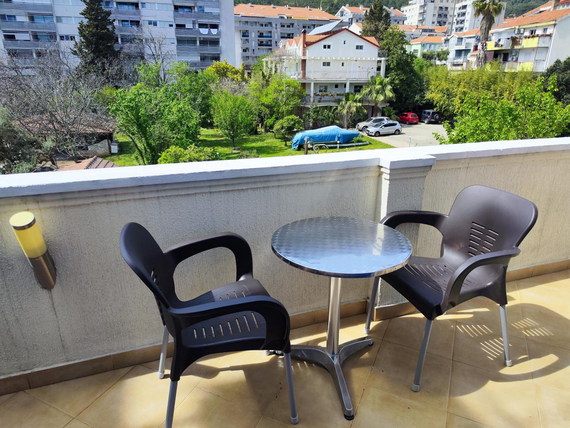 Glory Apartment Budva